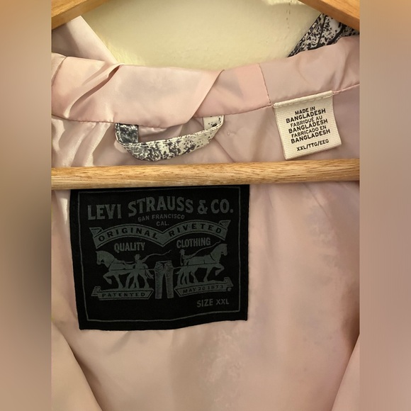 Men’s Levi’s Zip Up Hoodie Rain Jacket/Windbreaker - Size 2XL - Picture 2 of 3